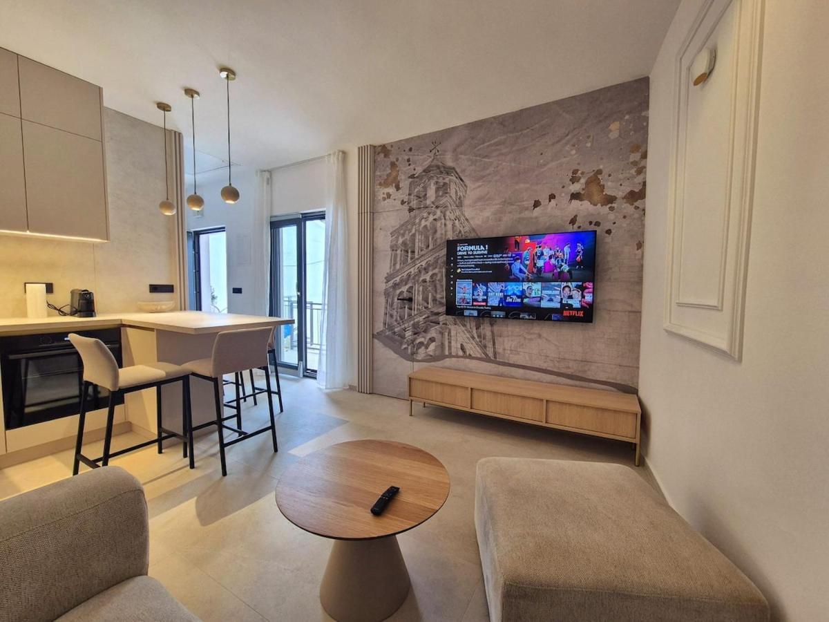 Dalmatian Elegant In The Center Apartman *